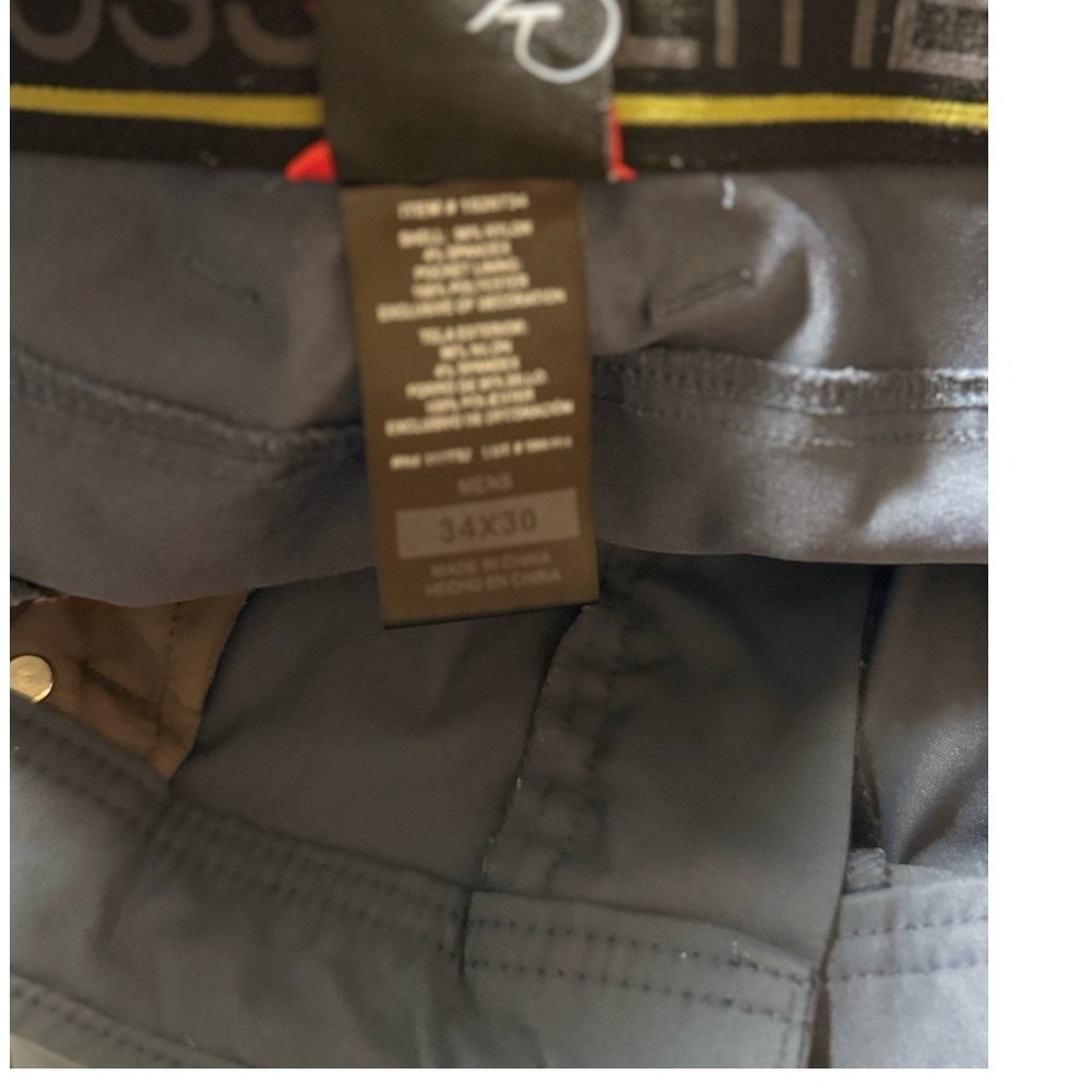 Gerry Men's Blue performance Chinos - Classic Straight Fit 34x 30 measures 36" - Picture 7 of 7